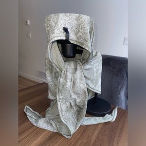 Lululemon Vinyasa Scarf/Wrap *Used, Washed & Worn*